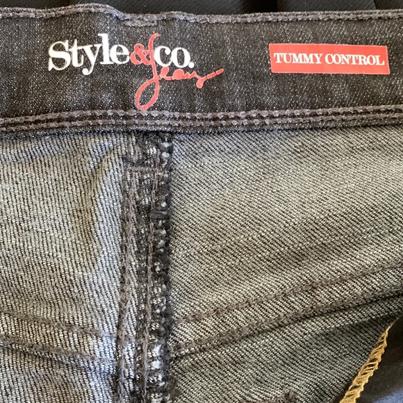 NWOT Style and Company jeans. Excellent condition no flaws. Tummy control. - Picture 5 of 6